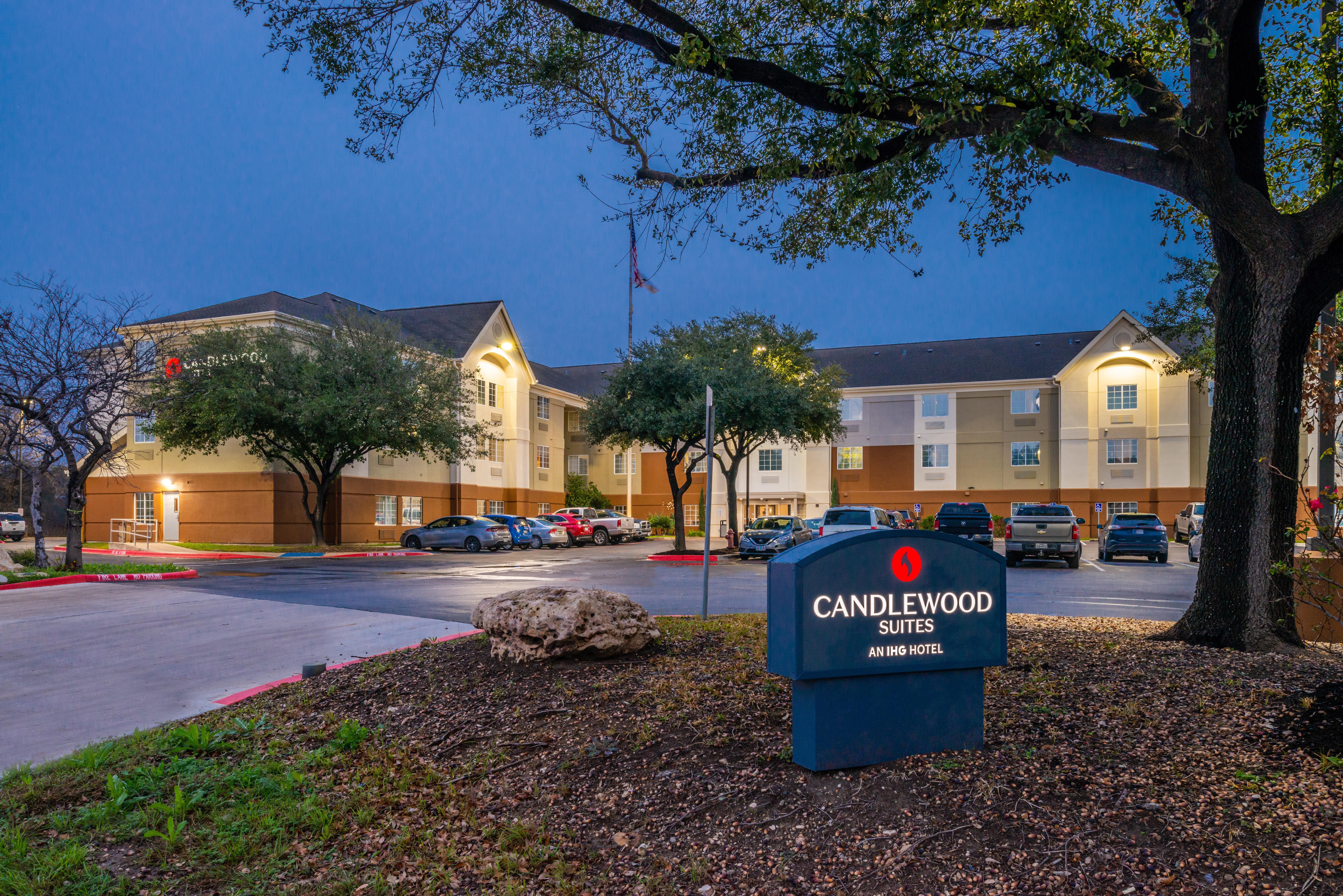 Candlewood Austin-round Rock By Ihg Hotel 2*
