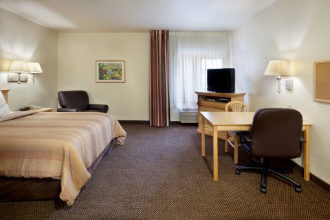 Candlewood Austin-round Rock By Ihg 2*